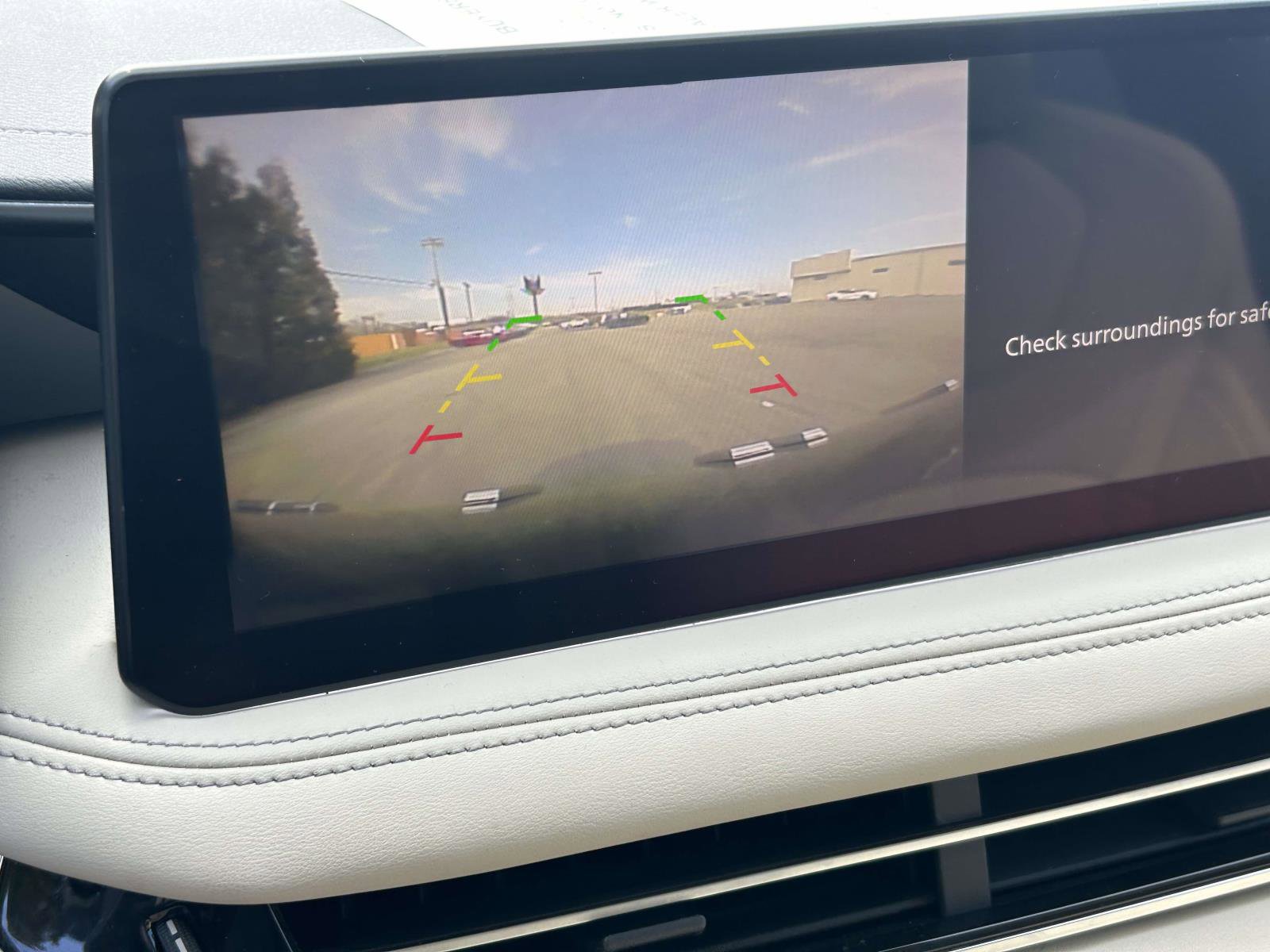 Used 2023 INFINITI QX60 Pure image 30