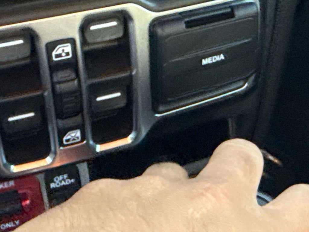 Used 2022 Jeep Gladiator Mojave image 39