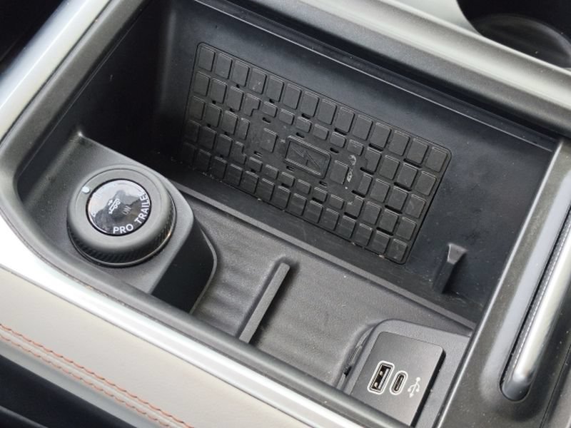 Certified 2025 Ford Expedition Active RWD image 30
