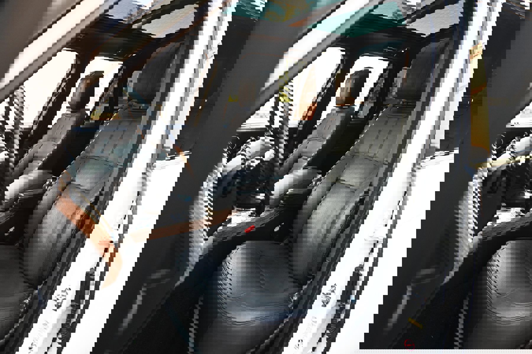 Used 2019 Land Rover Range Rover Supercharged image 25