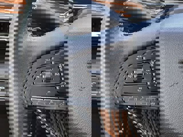 Certified 2024 Cadillac Escalade Premium Luxury image 15