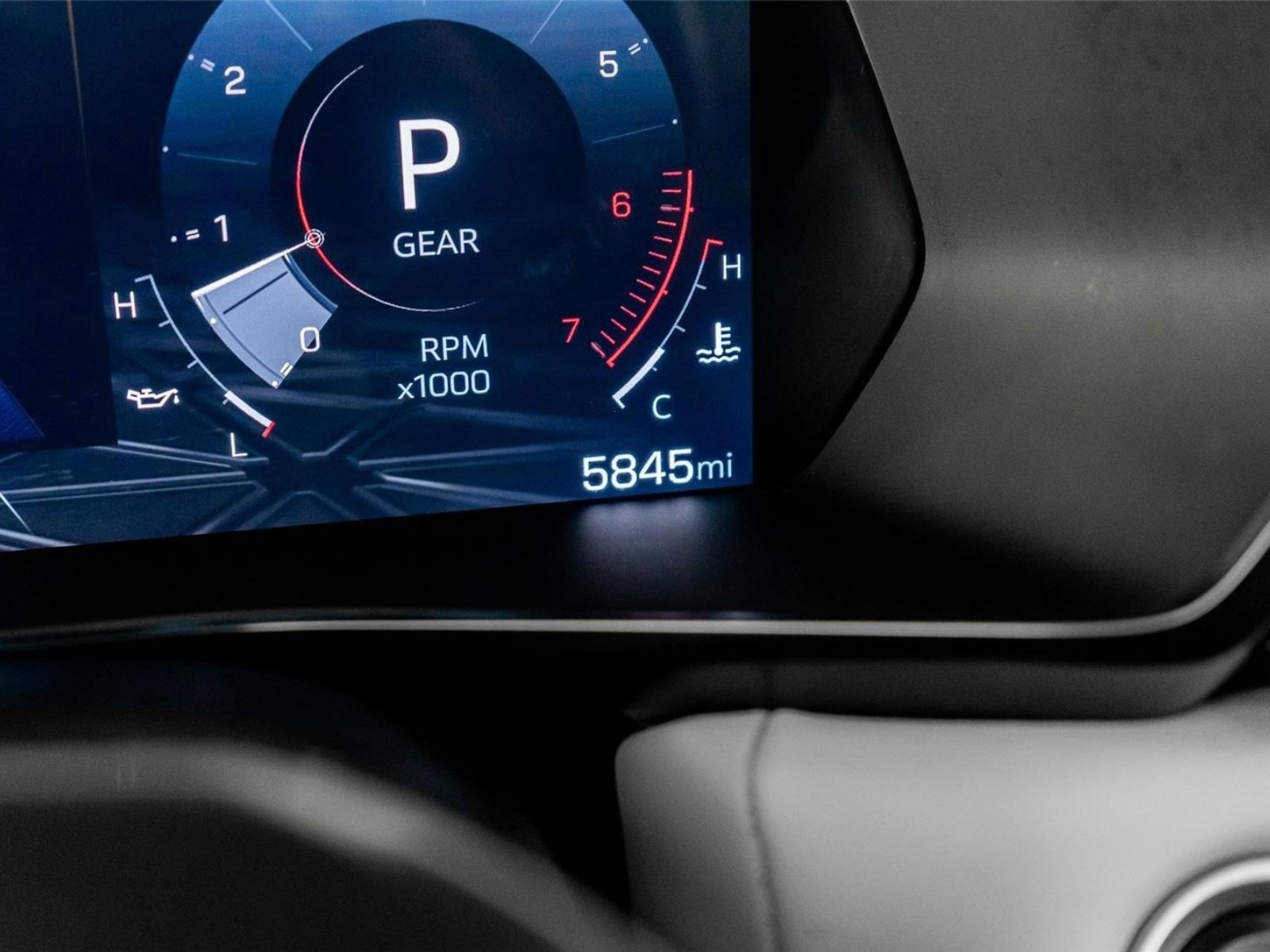 Used 2025 GMC Canyon AT4 w/ AT4X Package image 41