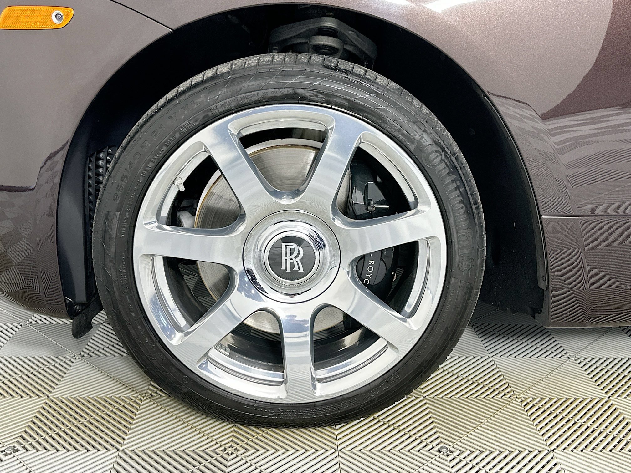 Certified 2015 Rolls-Royce Wraith RWD image 10