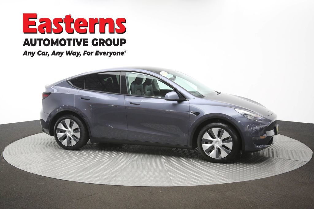 Used 2021 Tesla Model Y Long Range AWD/4WD image 40