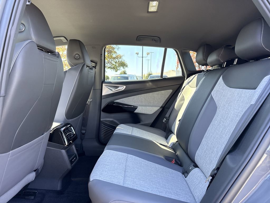 New 2025 Volkswagen ID.4 Pro image 14
