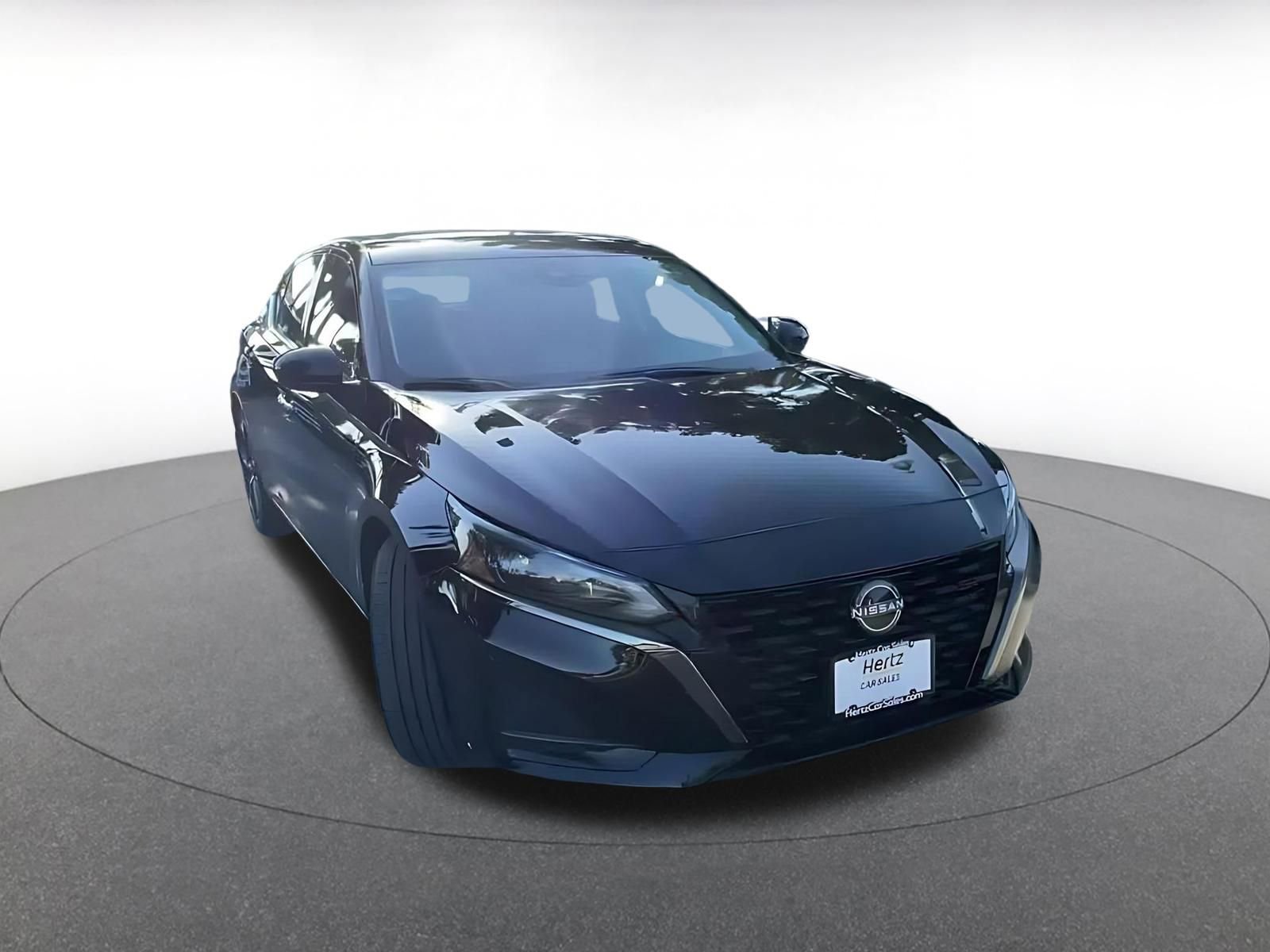 Used 2025 Nissan Altima 2.5 SR image 3