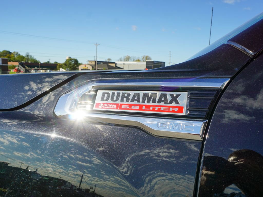 Used 2023 GMC Sierra 3500 Denali w/ Denali Ultimate Package image 3