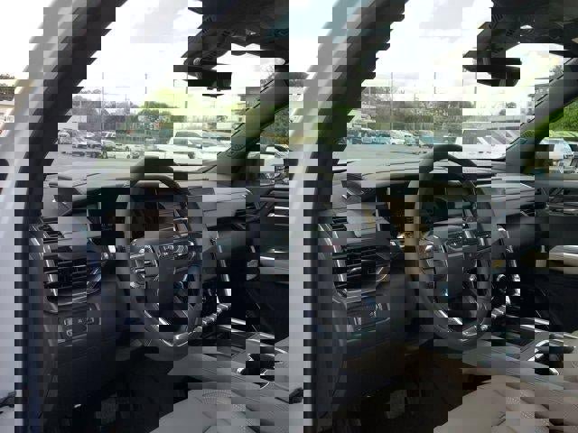 New 2026 GMC Acadia Elevation image 16