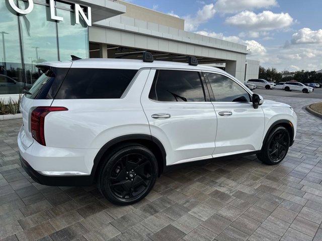 Used 2024 Hyundai Palisade Limited image 2