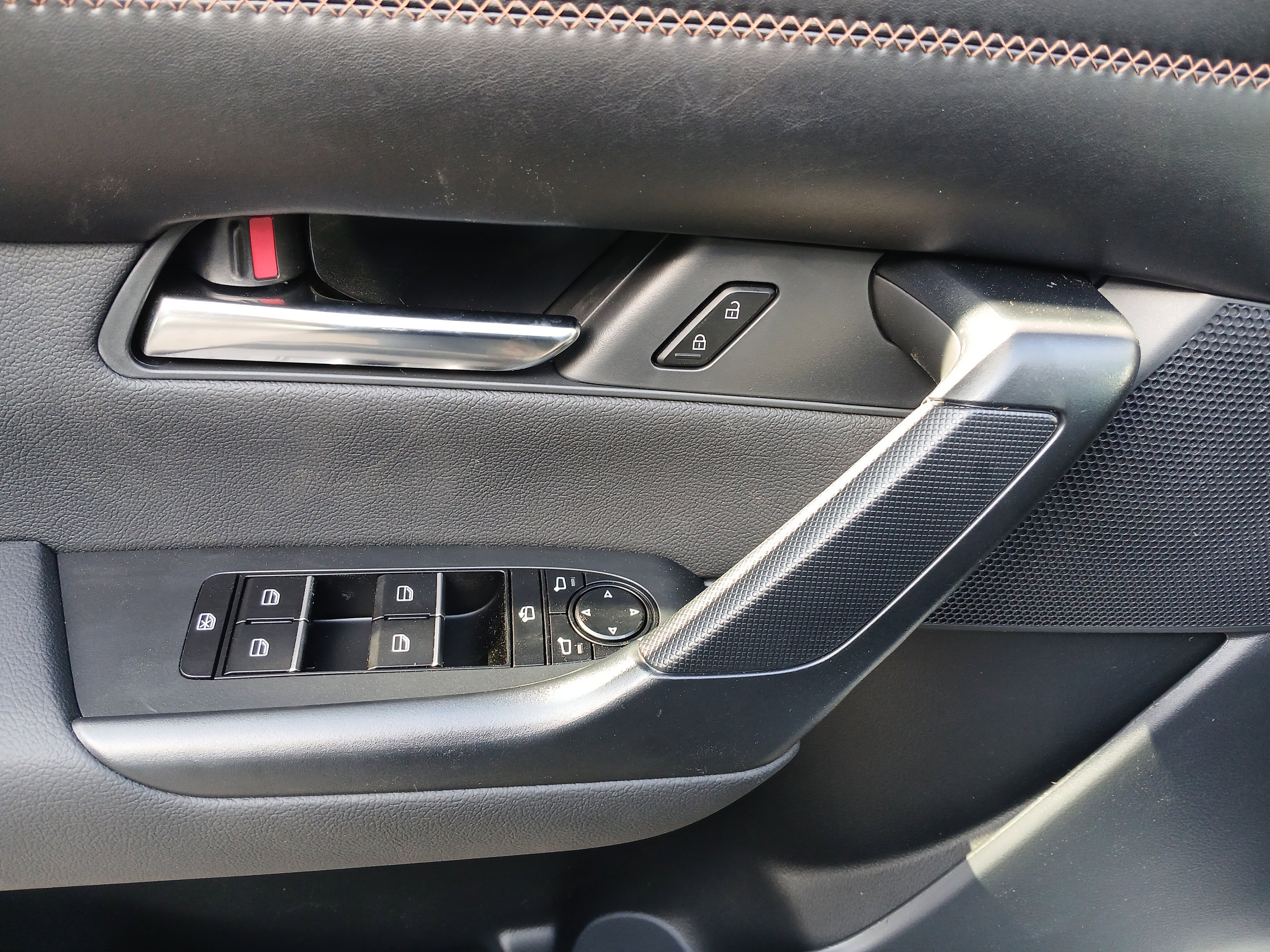 New 2025 MAZDA CX-50 2.5 Hybrid w/ Cargo Package image 46