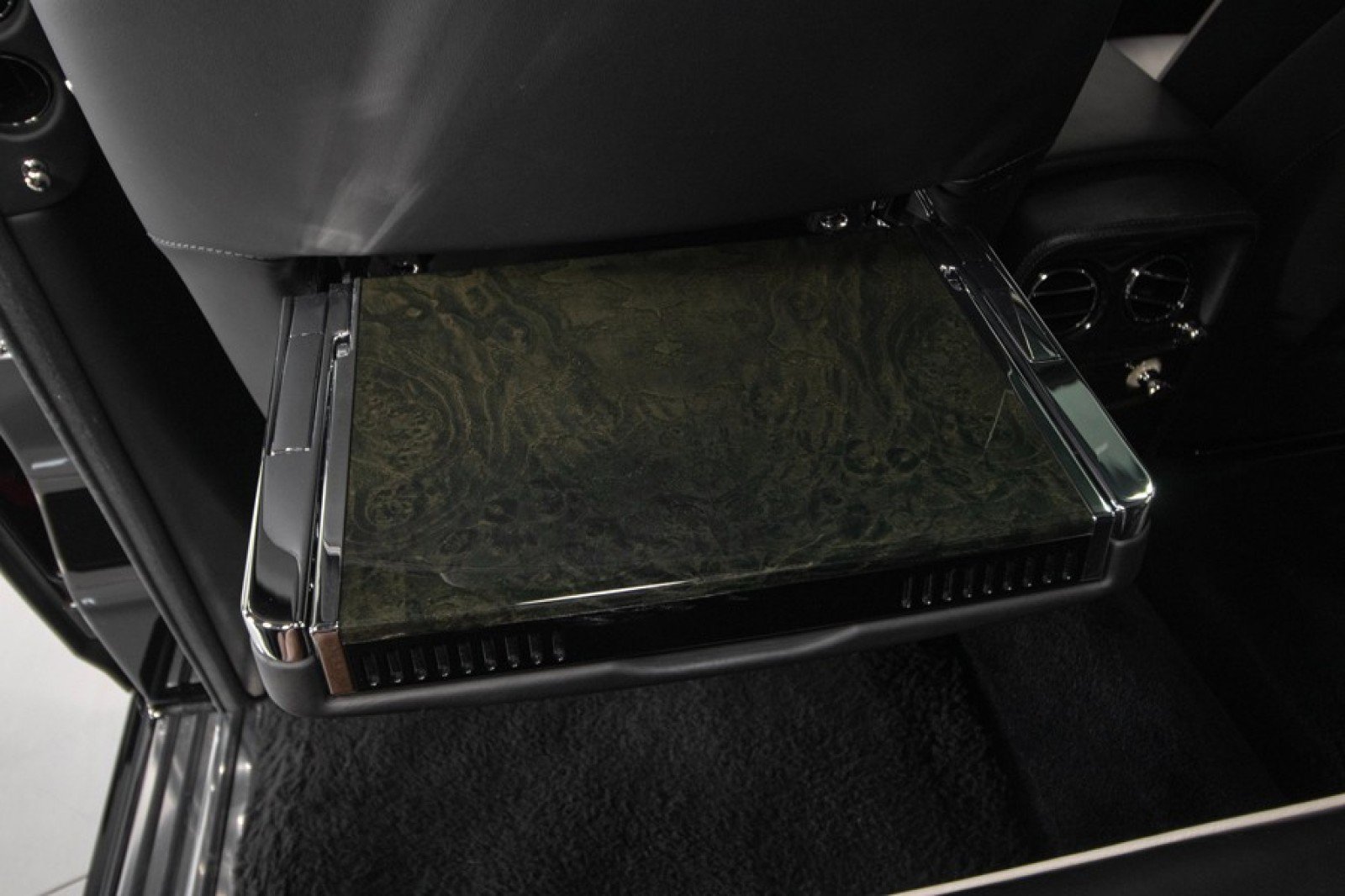 Used 2013 Rolls-Royce Phantom image 54