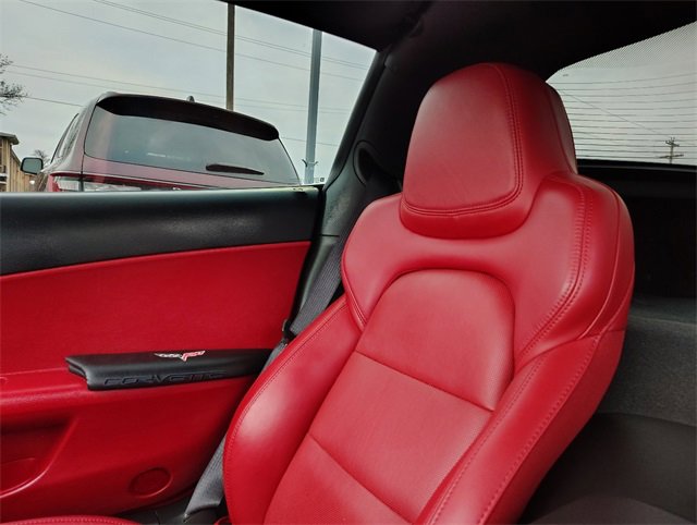 Used 2012 Chevrolet Corvette Grand Sport w/ 3LT Preferred Equipment Group image 3