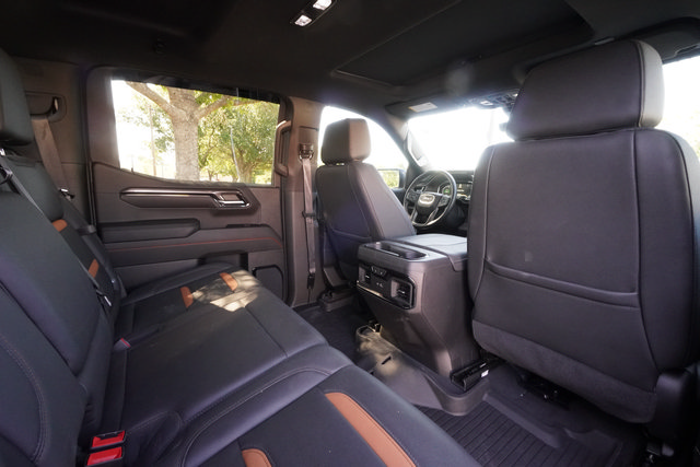 Used 2023 GMC Sierra 1500 AT4 w/ AT4 Premium Package AWD/4WD image 28