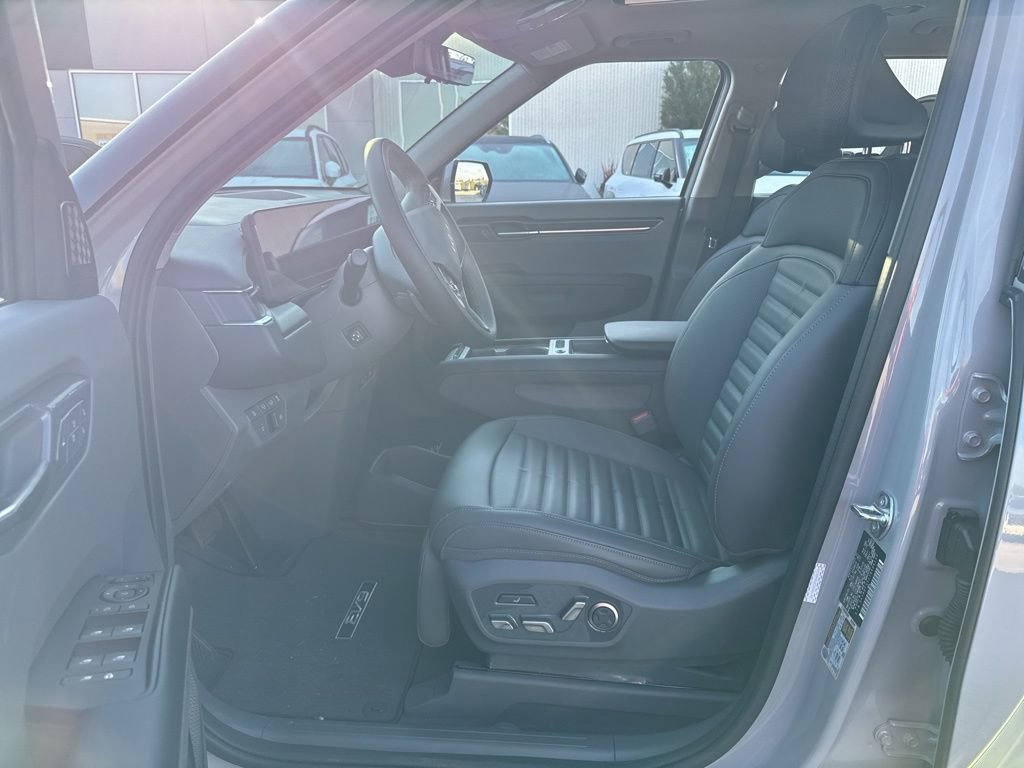 New 2026 Kia EV9 Land image 13