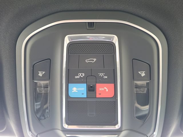 Certified 2025 Jeep Grand Cherokee Limited RWD image 31