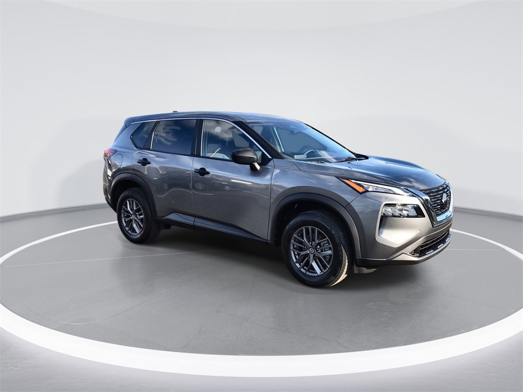 Used 2021 Nissan Rogue S video 2