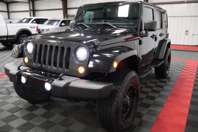 Used 2017 Jeep Wrangler Unlimited Sahara w/ Connectivity Group AWD/4WD image 20