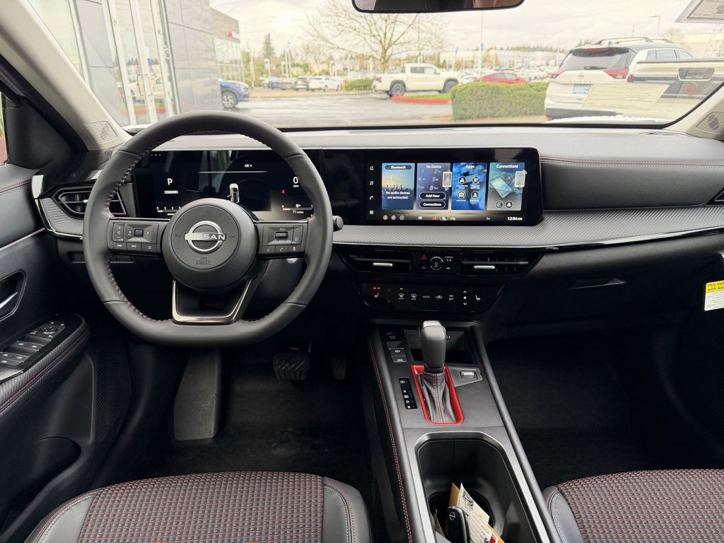 New 2026 Nissan Kicks SR w/ Cold Weather Package image 32