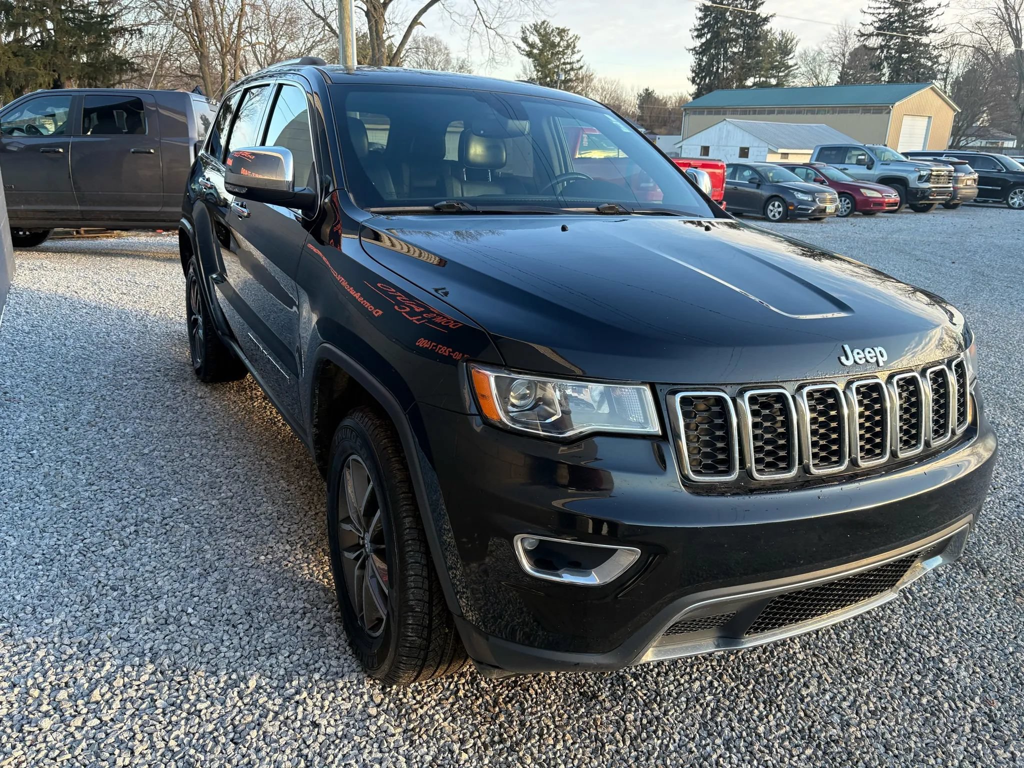 Used 2018 Jeep Grand Cherokee Limited AWD/4WD image 5