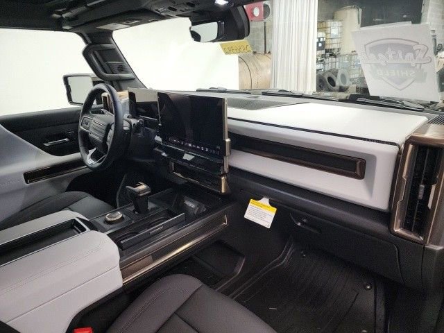 New 2025 GMC Hummer EV 3X w/ LPO, Dark Essentials Package image 27