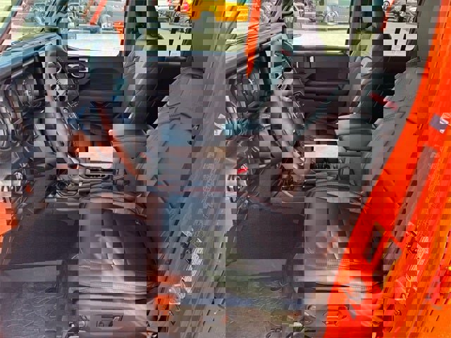 Used 2025 Jeep Gladiator Rubicon image 9