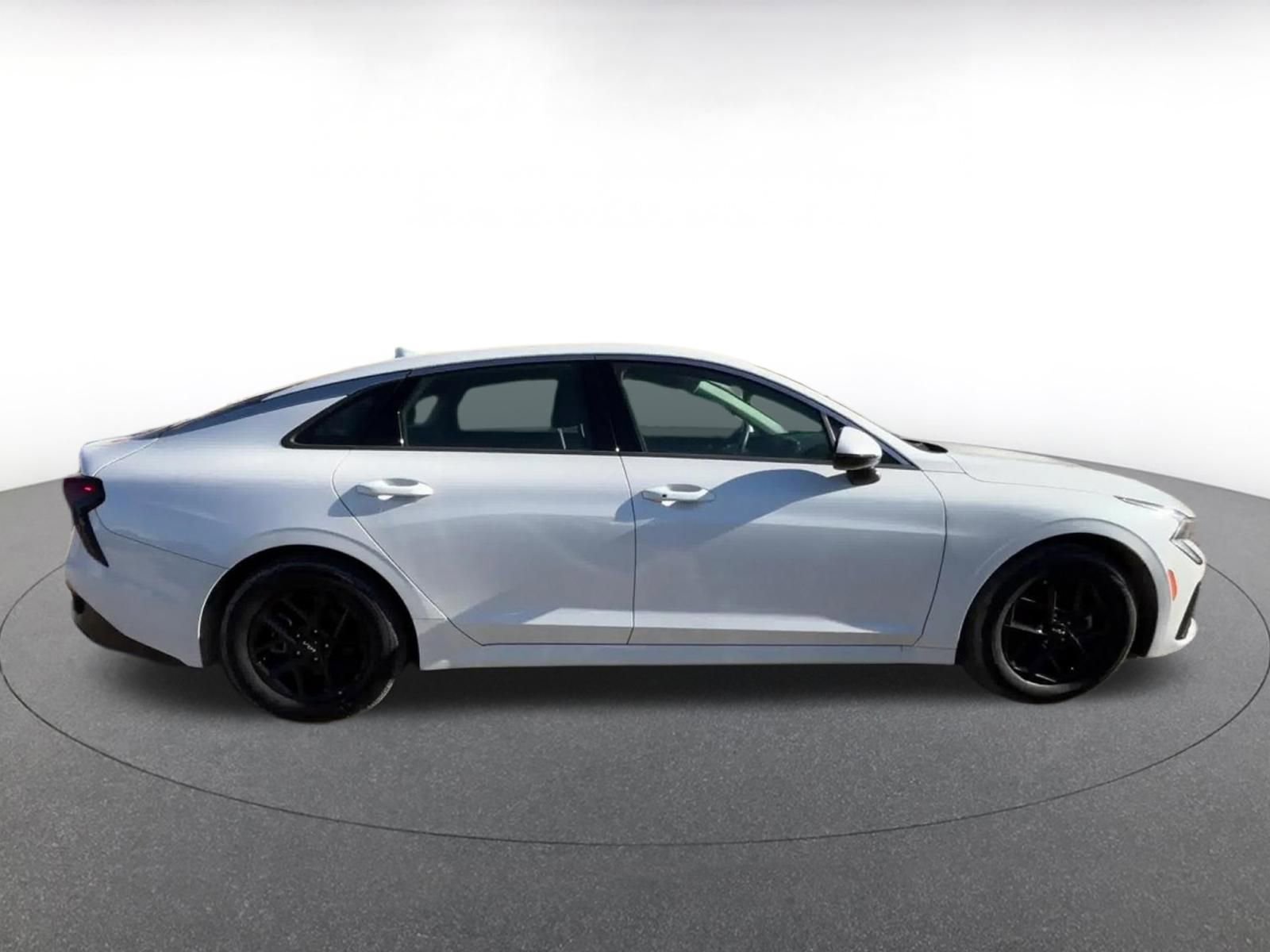 Used 2025 Kia K5 LXS image 16