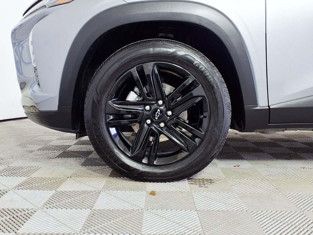 Used 2025 Chevrolet Trax ACTIV w/ Driver Confidence Package FWD image 7