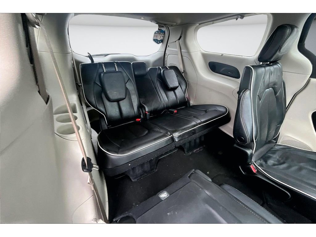 Used 2022 Chrysler Pacifica Limited image 31