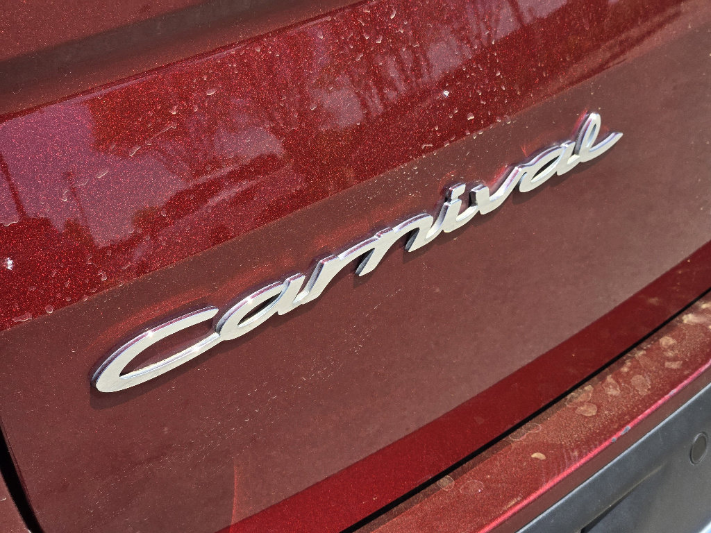 Certified 2022 Kia Carnival SX image 16