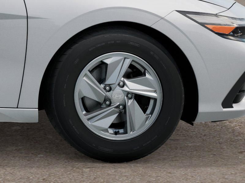 New 2026 Hyundai Elantra SE FWD image 9