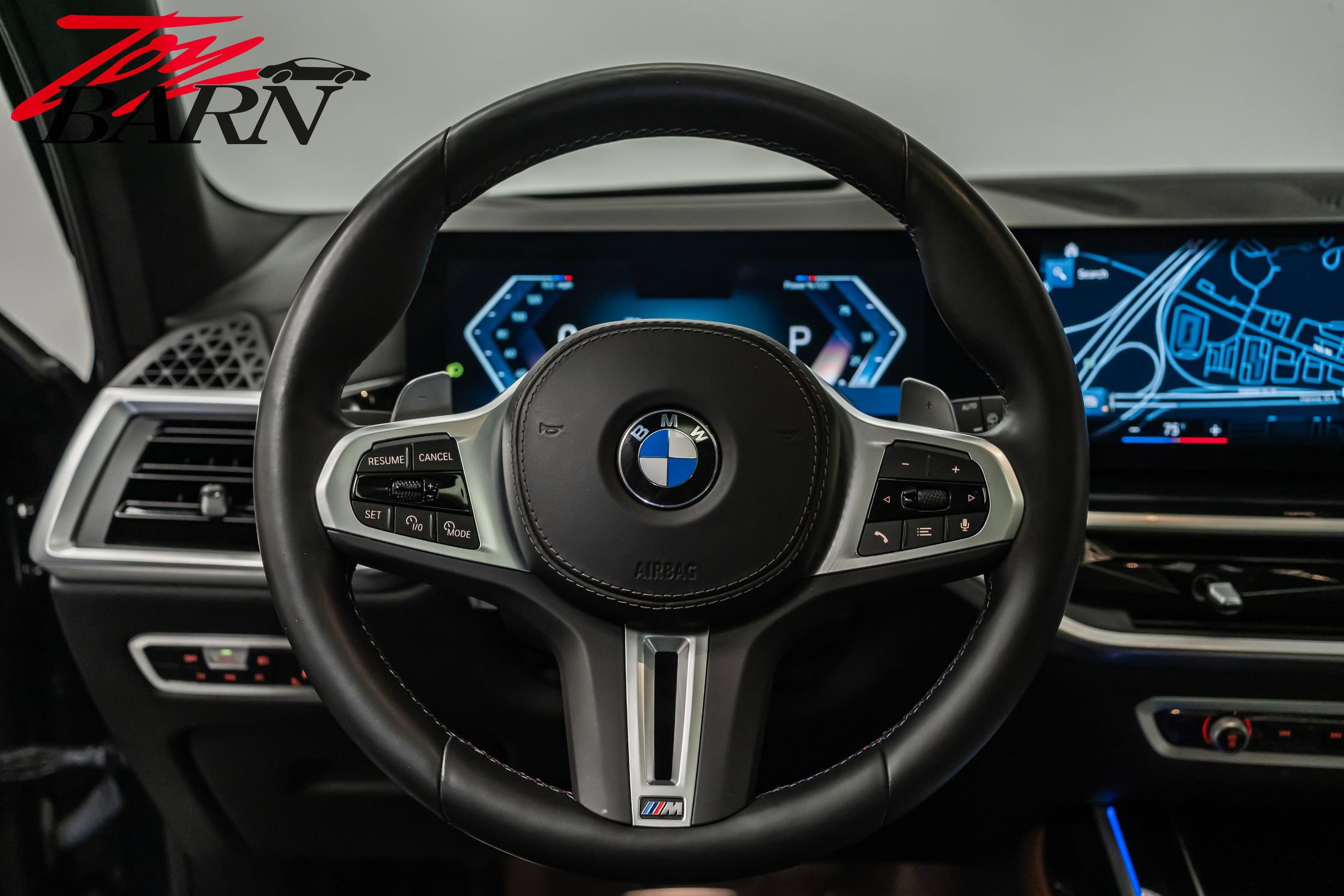 Used 2023 BMW X7 M60i w/ Executive Package image 29