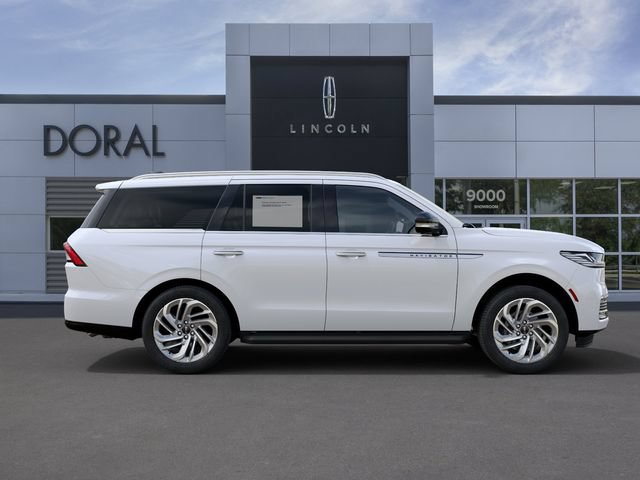 New 2027 Lincoln Navigator Premiere RWD image 5