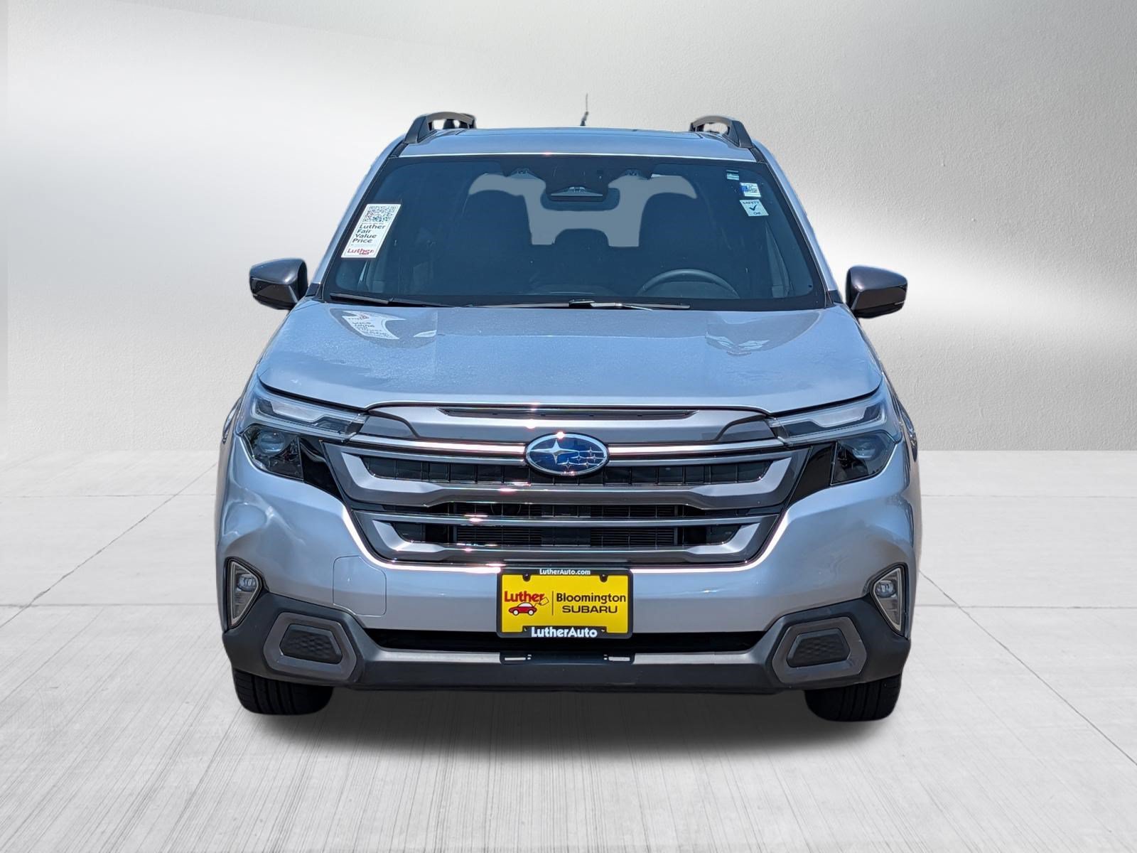 Used 2025 Subaru Forester Limited AWD/4WD image 2