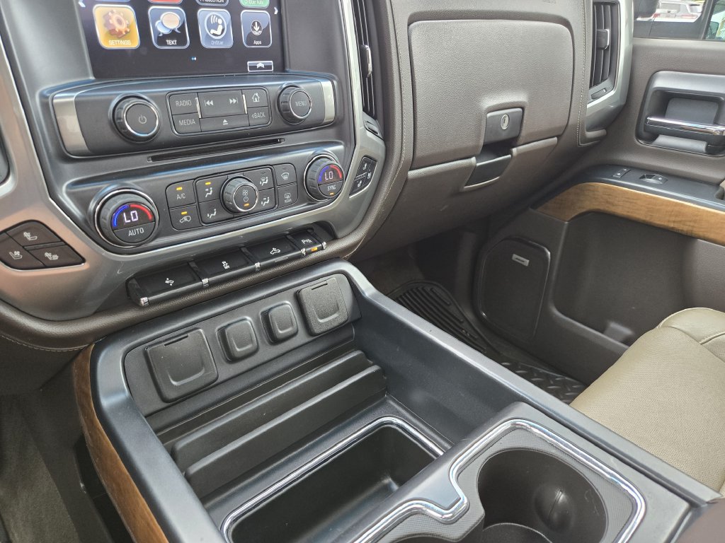 Used 2017 Chevrolet Silverado 1500 LTZ w/ LTZ Plus Package AWD/4WD image 23