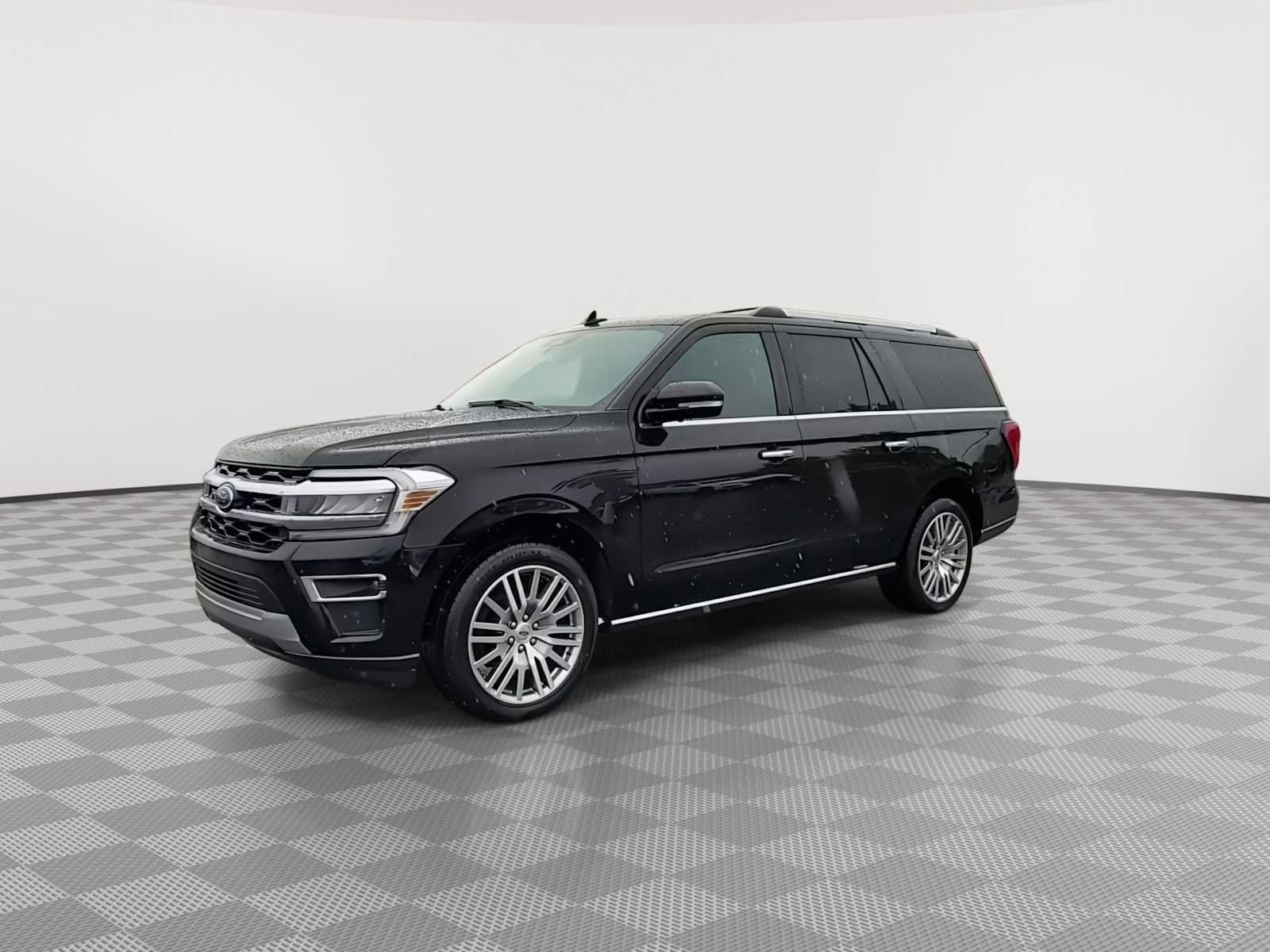 Used 2024 Ford Expedition Max Limited AWD/4WD image 4