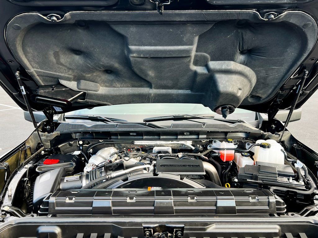 Used 2025 GMC Sierra 2500 Denali image 14