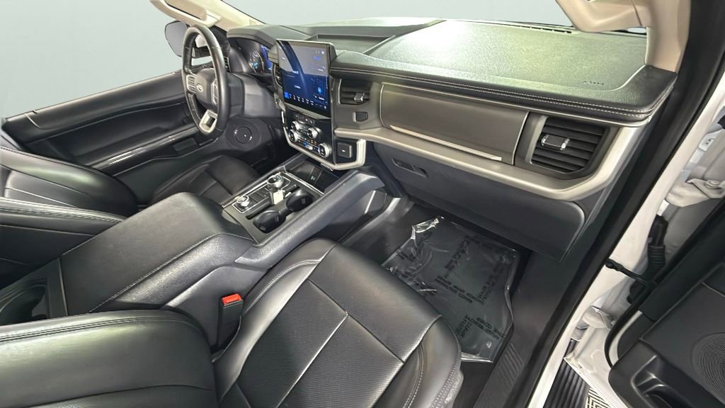 Used 2024 Ford Expedition Max XLT AWD/4WD image 15