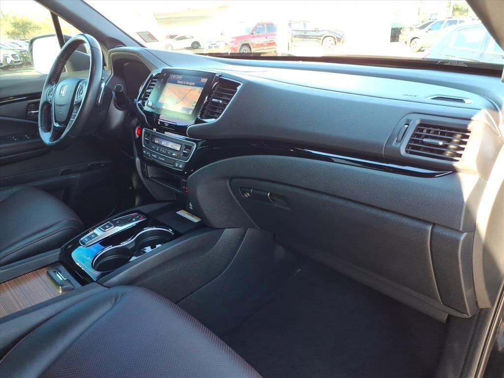 Used 2022 Honda Ridgeline Black Edition image 16