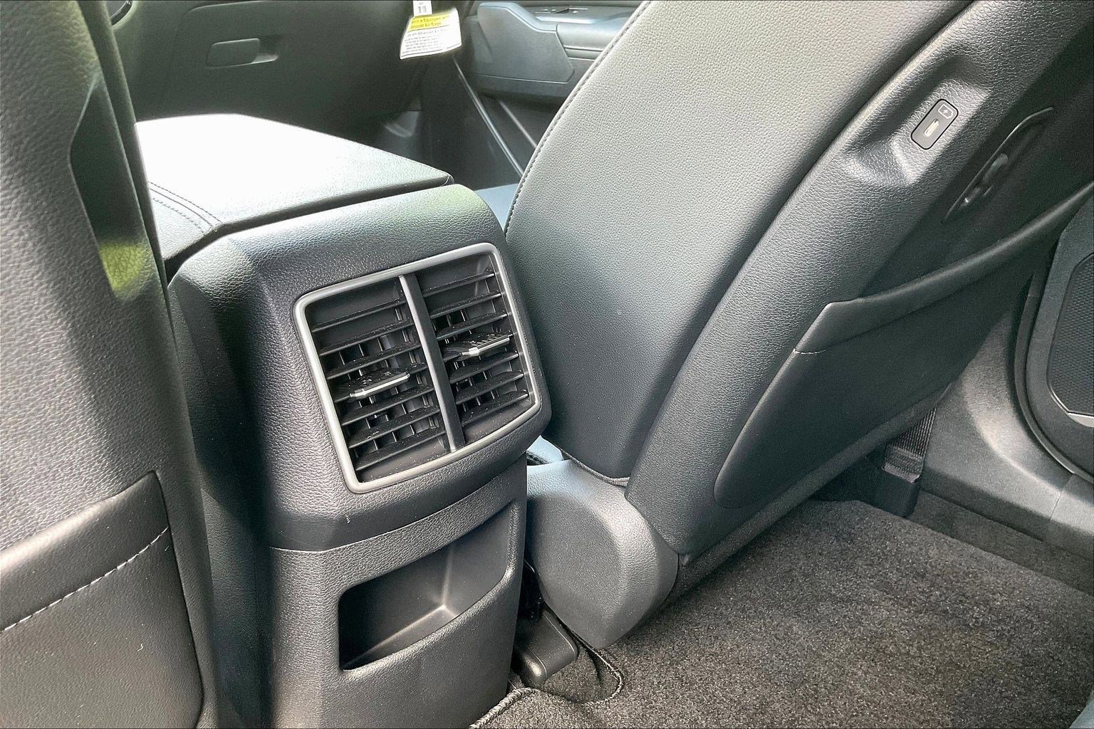 Certified 2026 Kia Sportage X-Line w/ X-Line Premium Package AWD/4WD image 11