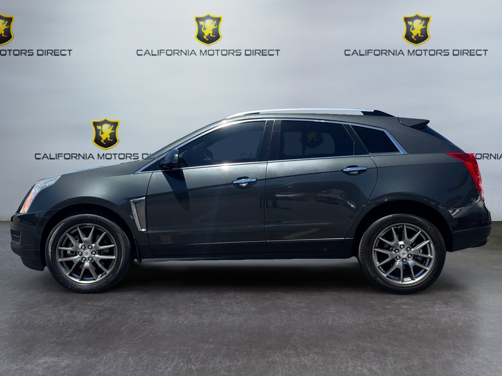 Used 2014 Cadillac SRX Luxury w/ LPO, Sports Edition Package FWD image 2