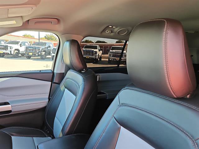 Used 2022 Ford Explorer XLT w/ Equipment Group 202A image 12