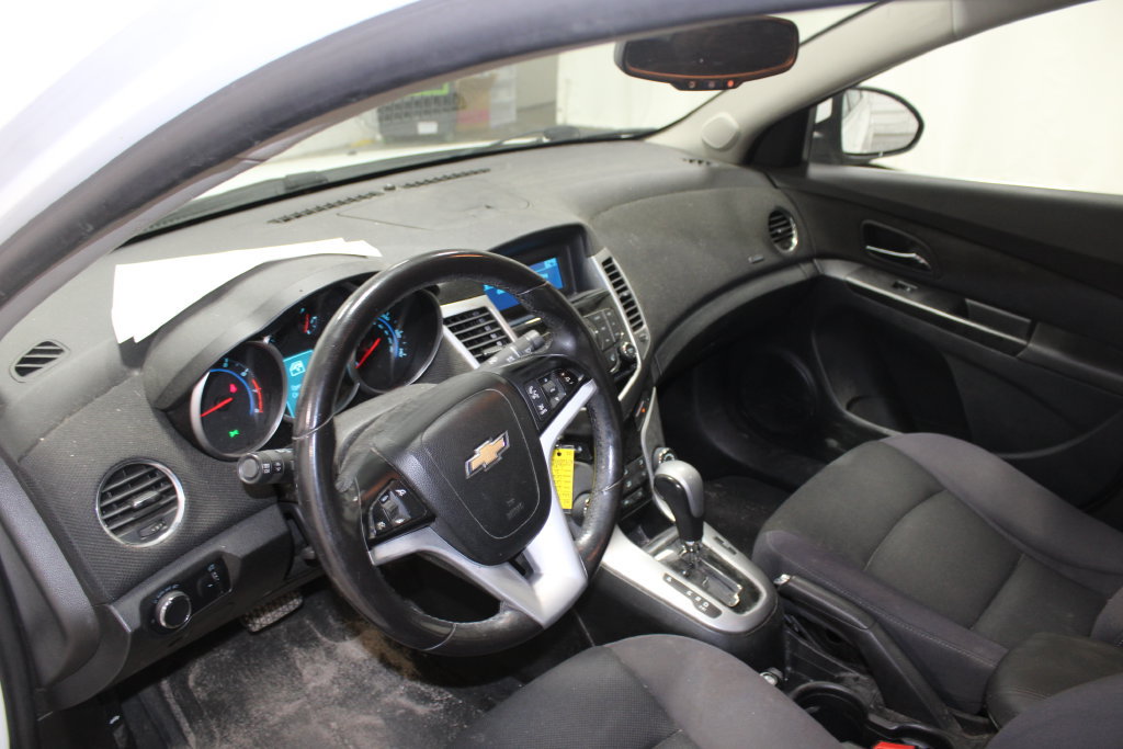 Used 2014 Chevrolet Cruze LT FWD image 31