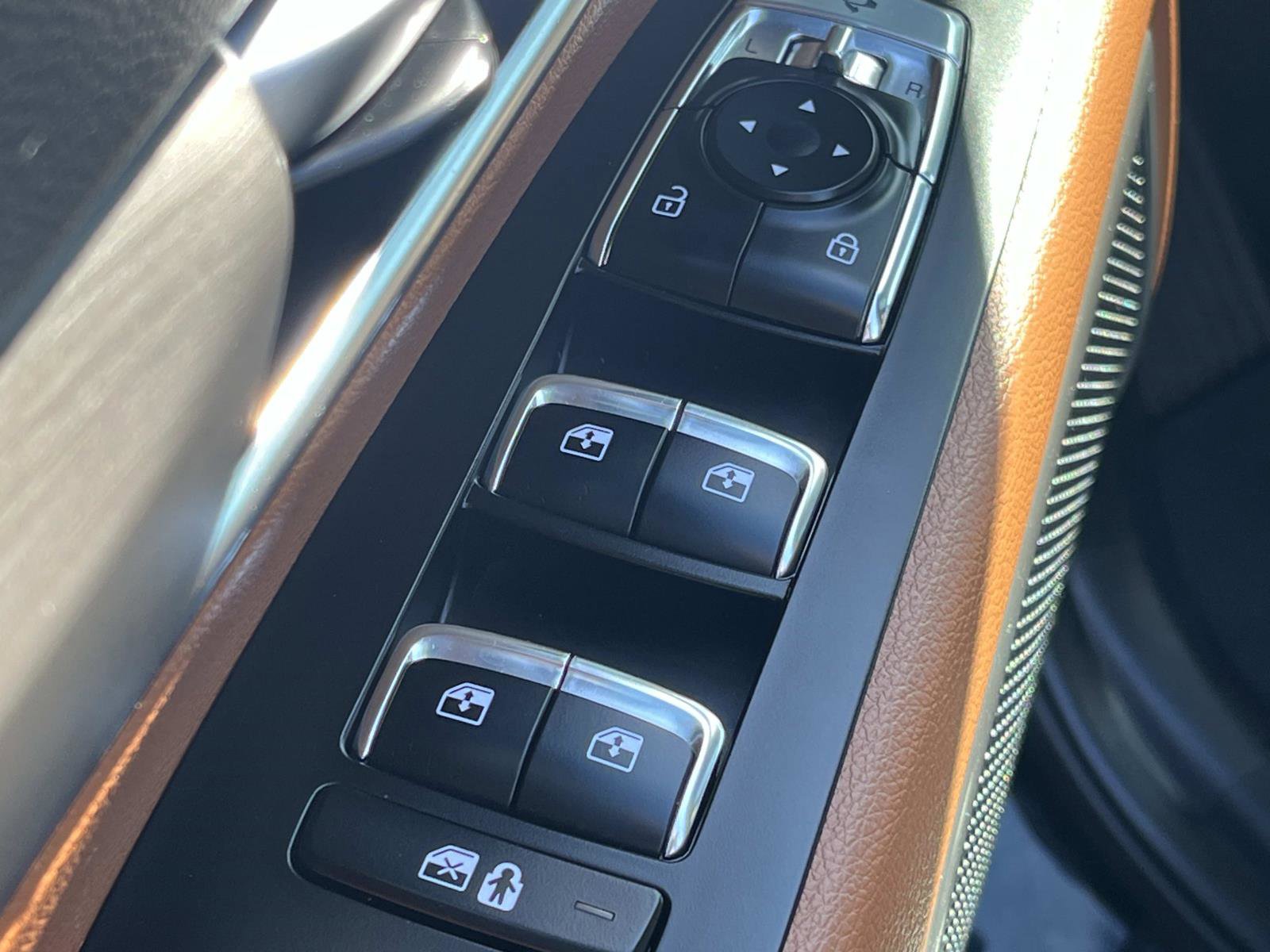 Used 2025 Kia Telluride EX X-Line AWD/4WD image 32