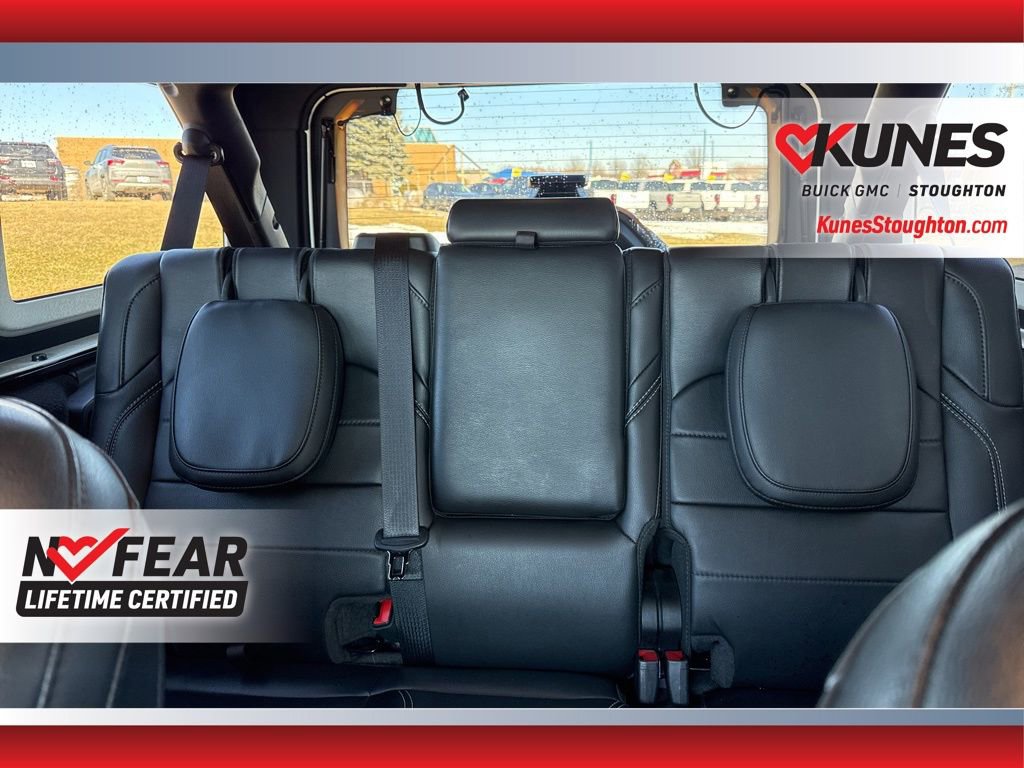 Used 2023 Jeep Wrangler Unlimited Sahara w/ Cold Weather Group image 36