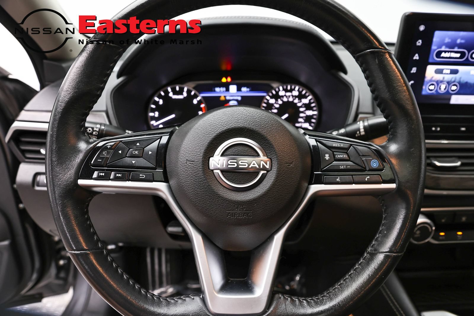 Used 2023 Nissan Altima 2.5 SV w/ SV Premium Package FWD image 10