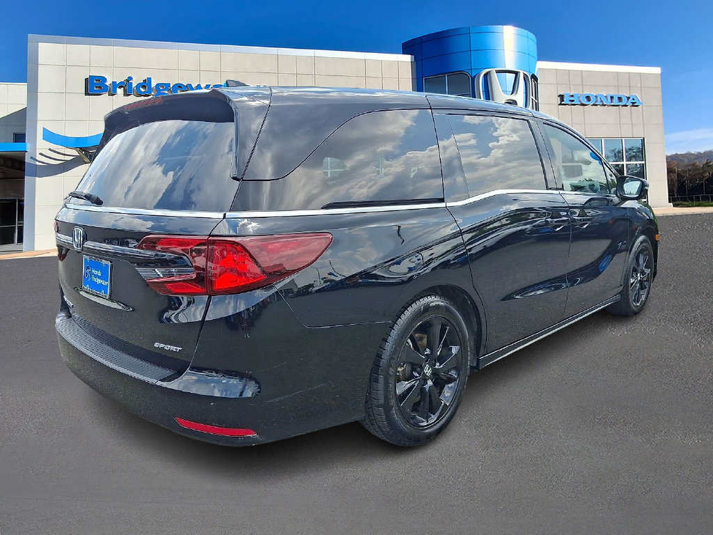 Used 2024 Honda Odyssey Sport image 6