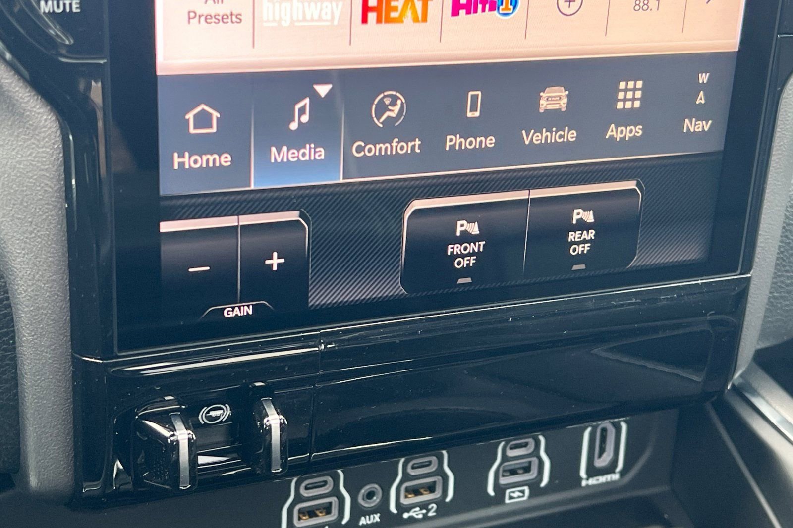 New 2026 RAM 1500 Laramie w/ Night Edition AWD/4WD image 16