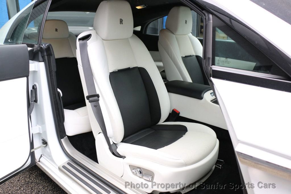 Used 2021 Rolls-Royce Wraith RWD image 27
