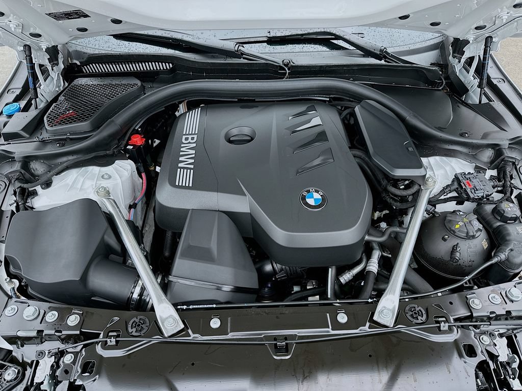Used 2026 BMW 530i xDrive AWD/4WD image 32