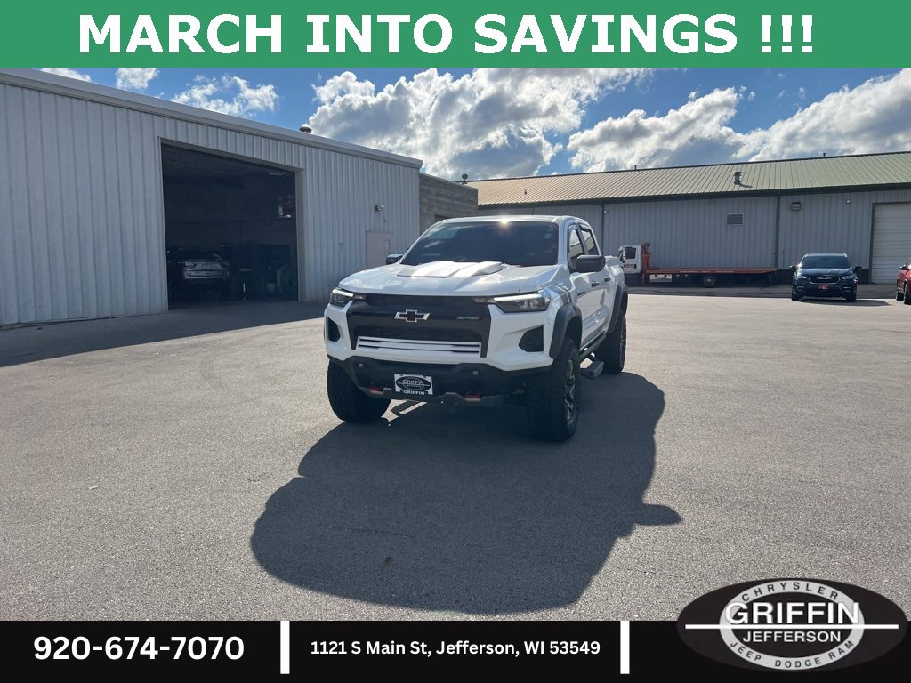 Used 2023 Chevrolet Colorado ZR2 w/ ZR2 Convenience Package III image 4